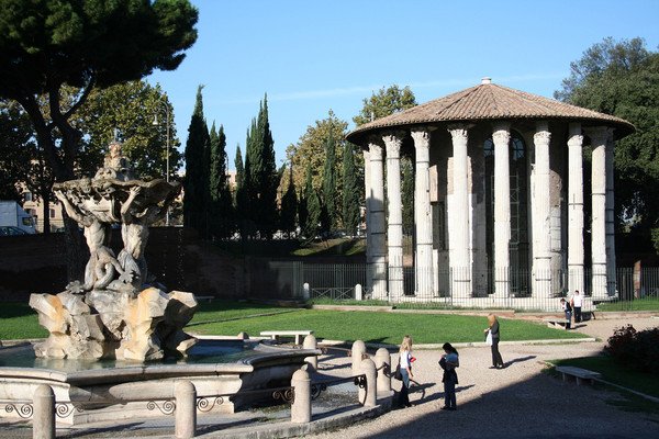 temple_of_vesta_in_forum_boarium_2094_jpg_600x.jpg, 109 KB